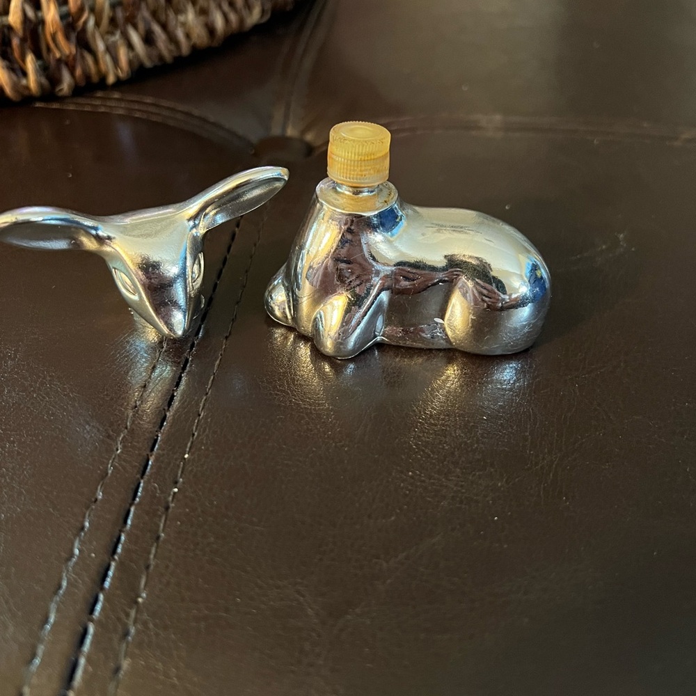 Avon Silver Deer Makeup Holder - Picture 3 of 3
